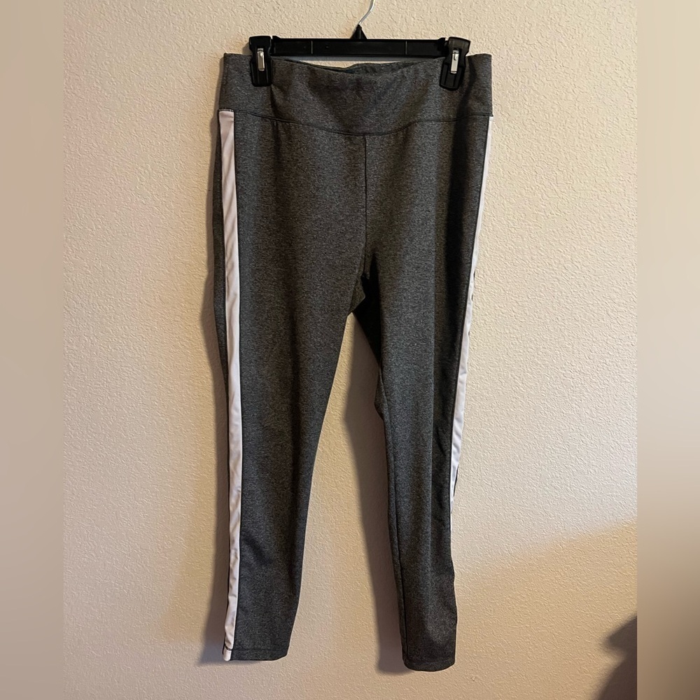 Chico's Gray and White Track Pants Size 1